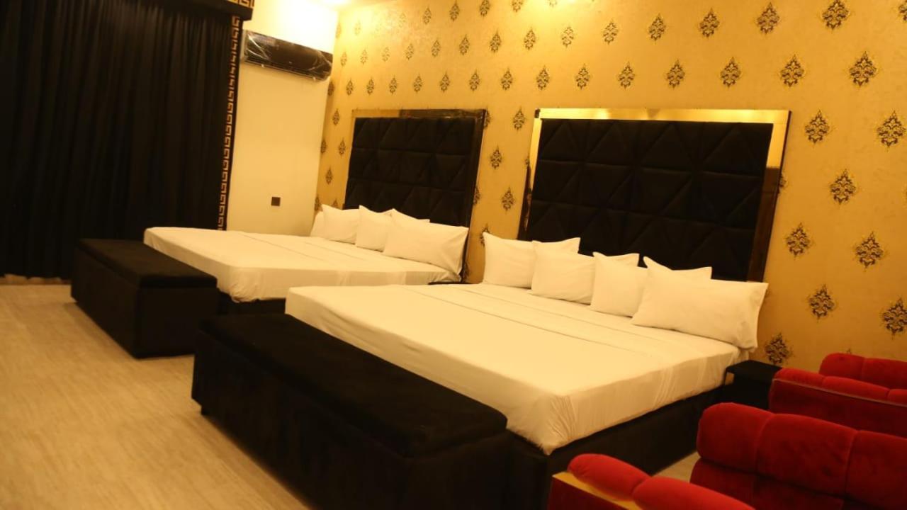 HOTEL DE SMART Multan Bagian luar foto