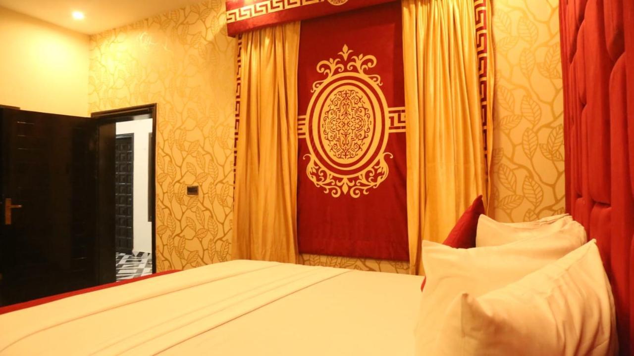 HOTEL DE SMART Multan Bagian luar foto