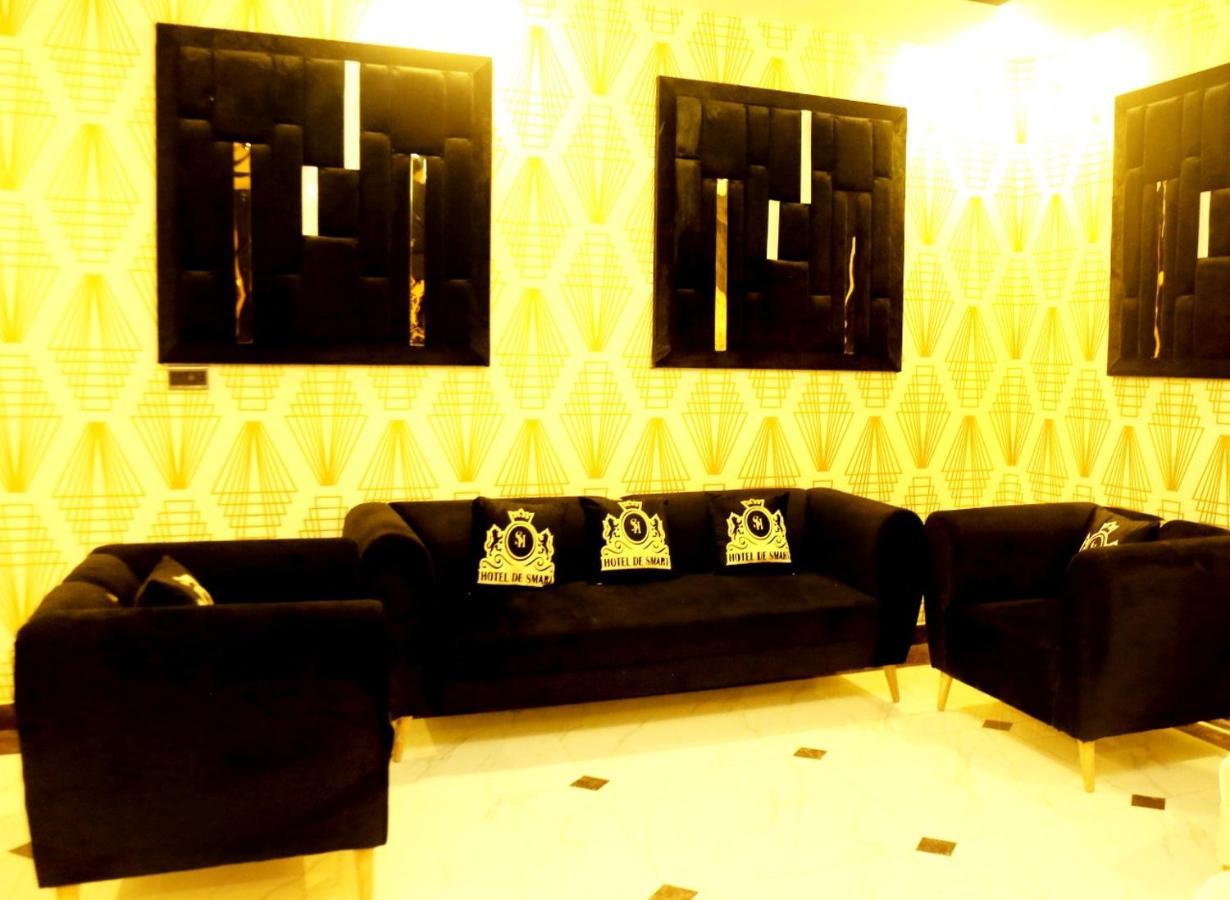 HOTEL DE SMART Multan Bagian luar foto