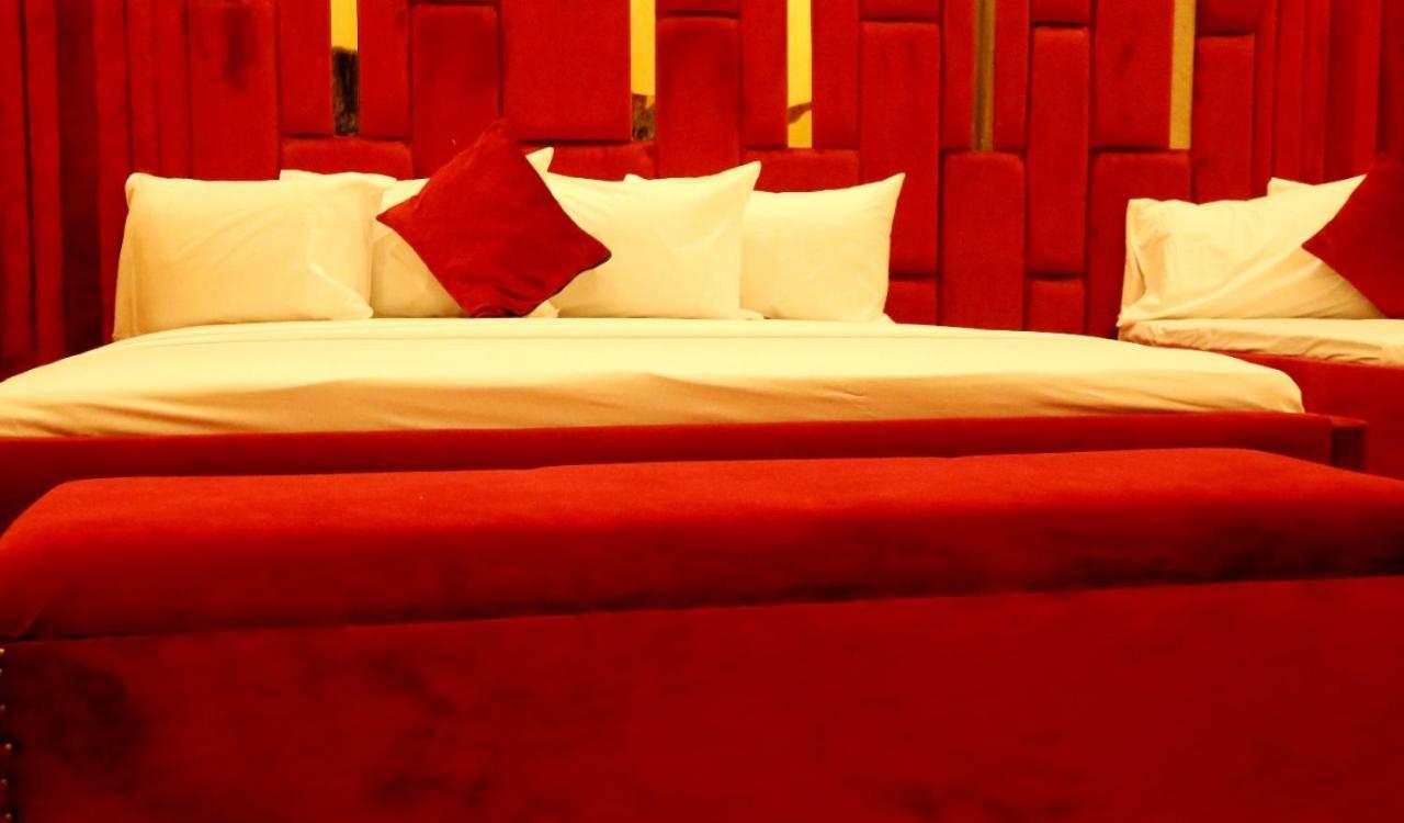 HOTEL DE SMART Multan Bagian luar foto