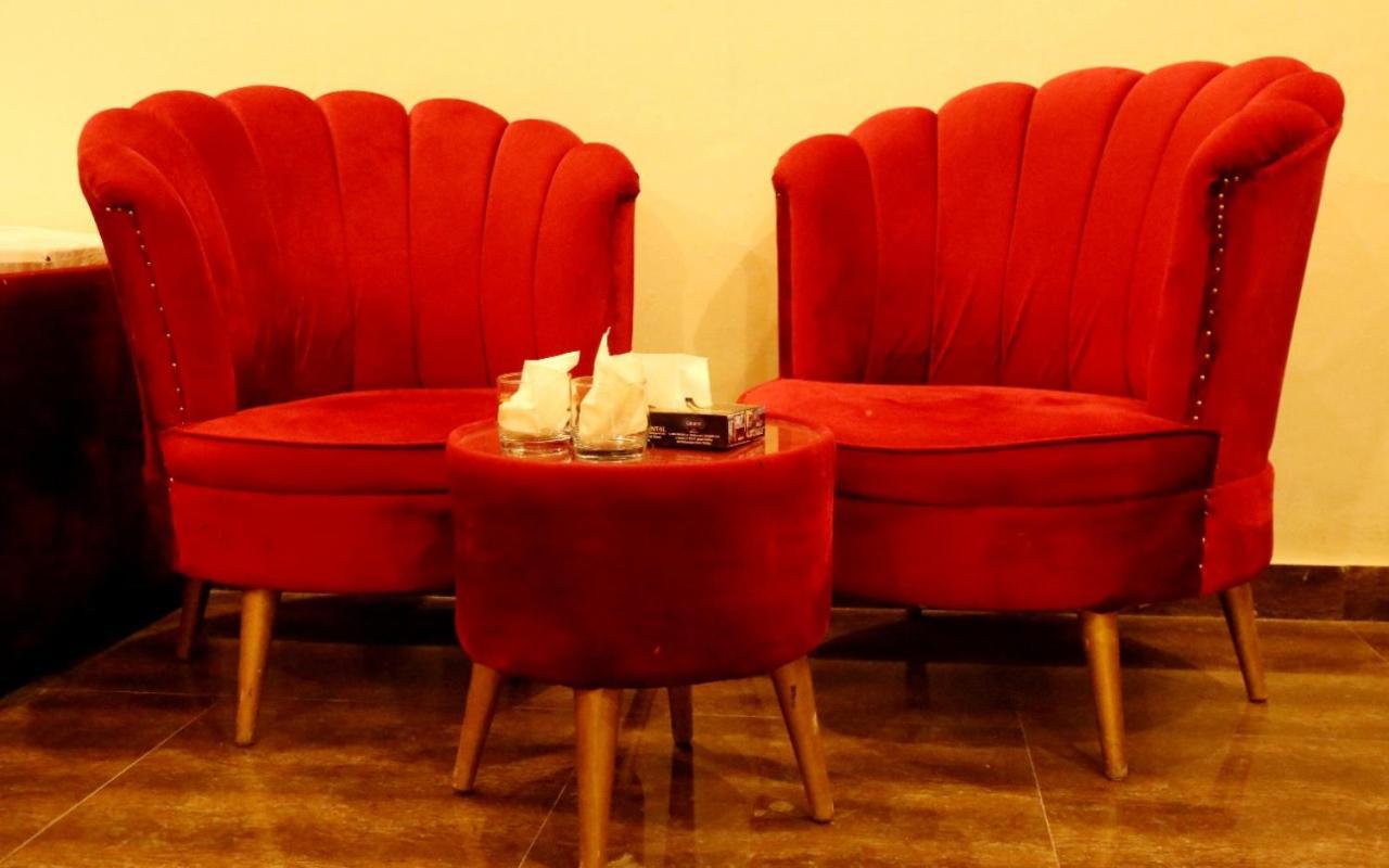 HOTEL DE SMART Multan Bagian luar foto